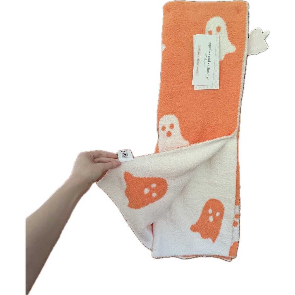 2 Cupcakes and Cashmere Viral Ghost Blankets - Picture 2 of 6